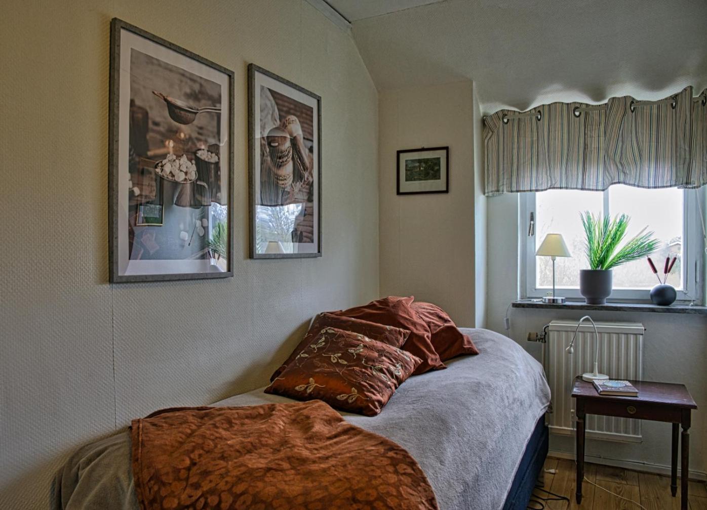 Bed And Books Pa Oesterlens Gaesthaerbaerge Glemminge Eksteriør bilde
